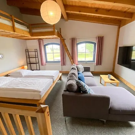 Apartman Ostseestern - 7 Apartments, Obstgarten, Lagerfeuer, Spielplatz, Fussbodenheizung, Parken *