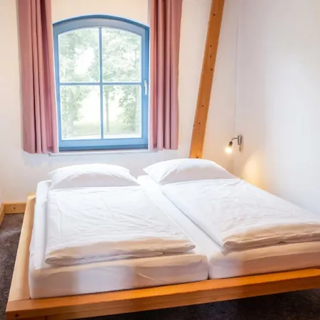 Apartman Ostseestern - 7 Apartments, Obstgarten, Lagerfeuer, Spielplatz, Fussbodenheizung, Parken *